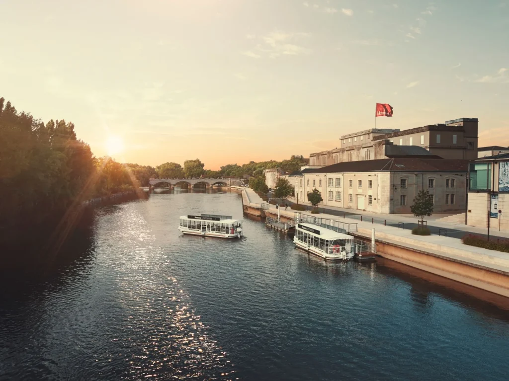 Hennessy visits in Cognac, boat trip on the Charente river