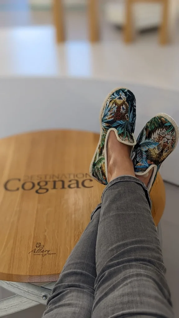 Women's Rondinaud woolen slippers on sale at the Cognac Tourist Office