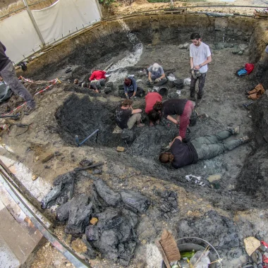 Visite du site paléontologique d'Angeac-Charente, à la recherche de fossiles de dinosaures