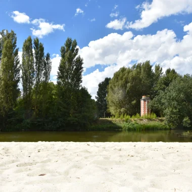 La plage de sable du Bain des Dames à Châteauneuf-sur-Charente