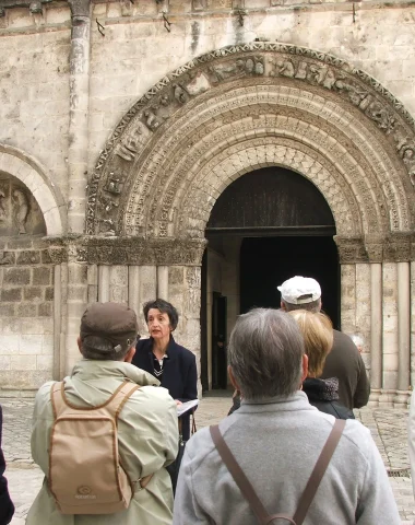 Guided tour of St-Léger church in Cognac